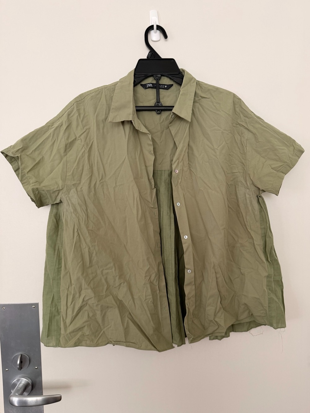 Zara Olive Green Short-Sleeve Button-Down Shirt